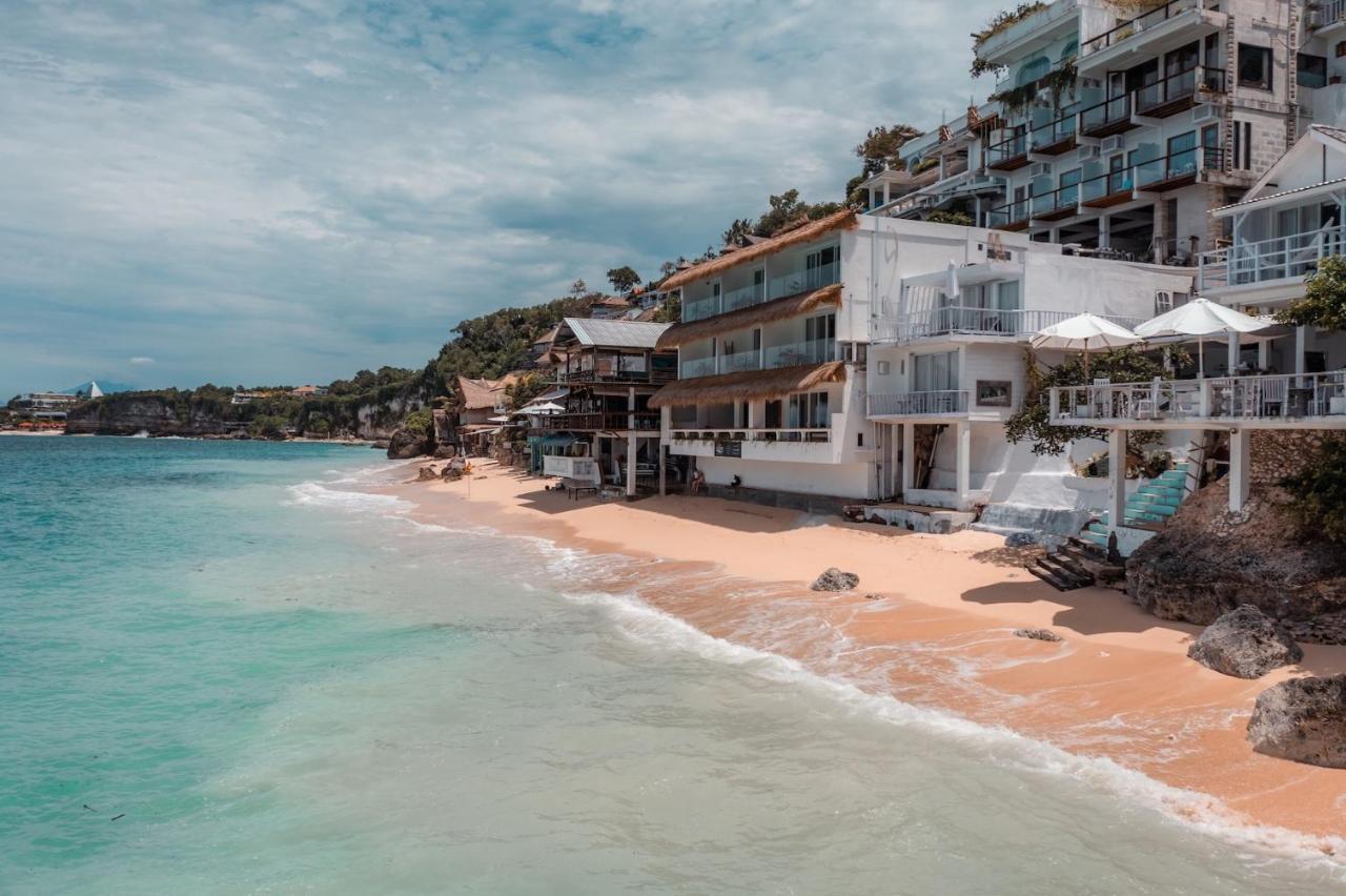 Legends Beachfront Resort Uluwatu Extérieur photo