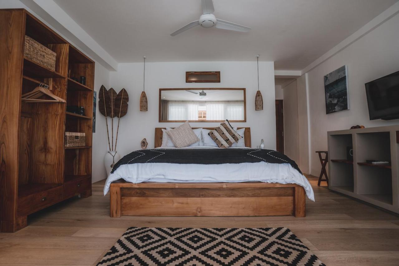 Legends Beachfront Resort Uluwatu Extérieur photo
