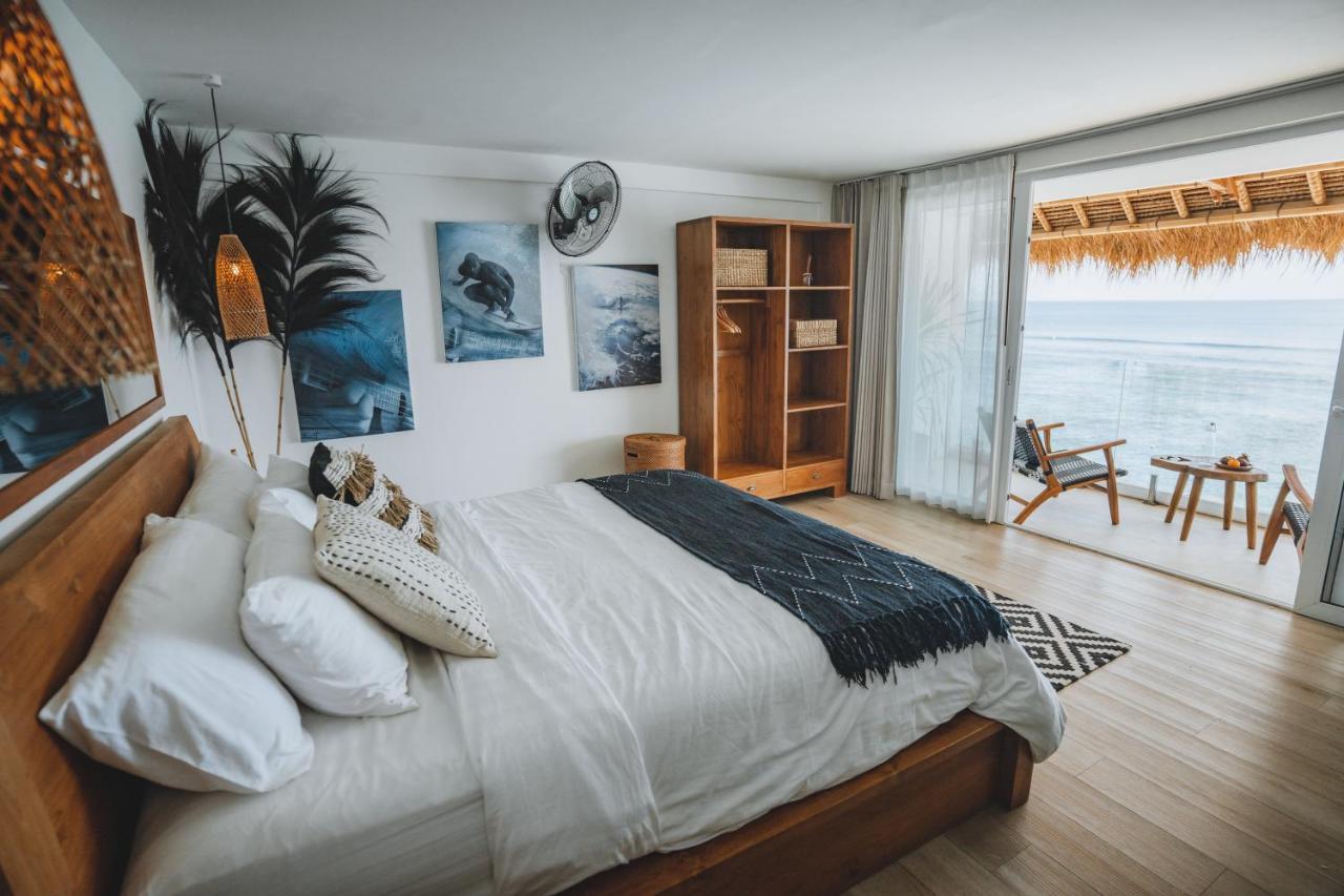Legends Beachfront Resort Uluwatu Extérieur photo